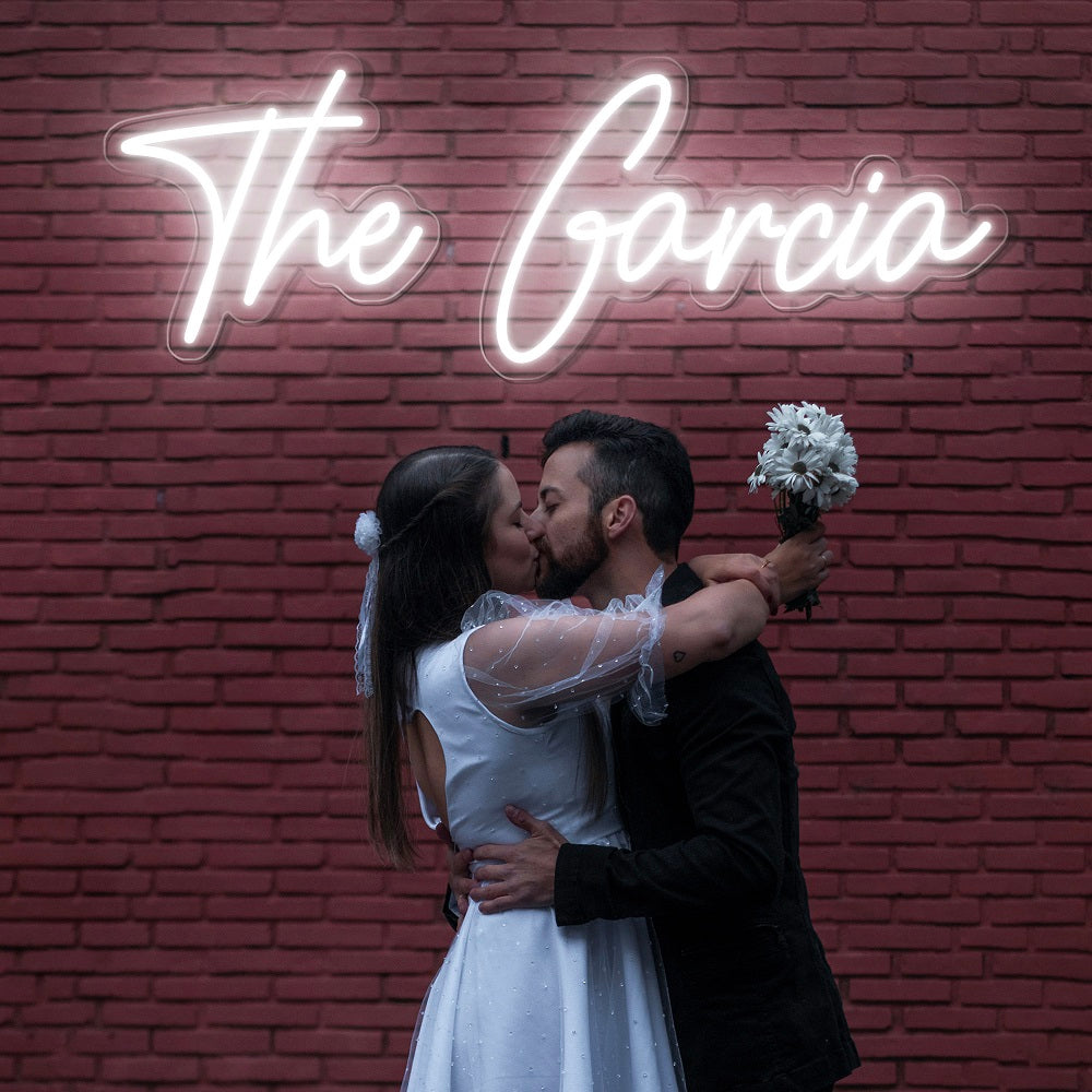 Wedding Neon Signs Text Multi-line LED Light Up Sign For Reception Party Lighting Up Family Name Sign Personalized Wedding Decorations Wall Neon Signs